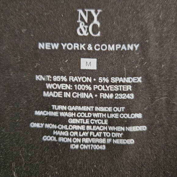 Women's New York & Company Sleeveless Scoopneck Polka Dot Medium Blouse NWT - Picture 4 of 7